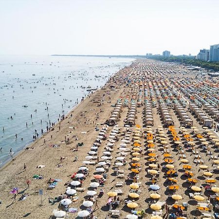 Villaggio Giove Lignano Sabbiadoro Luaran gambar